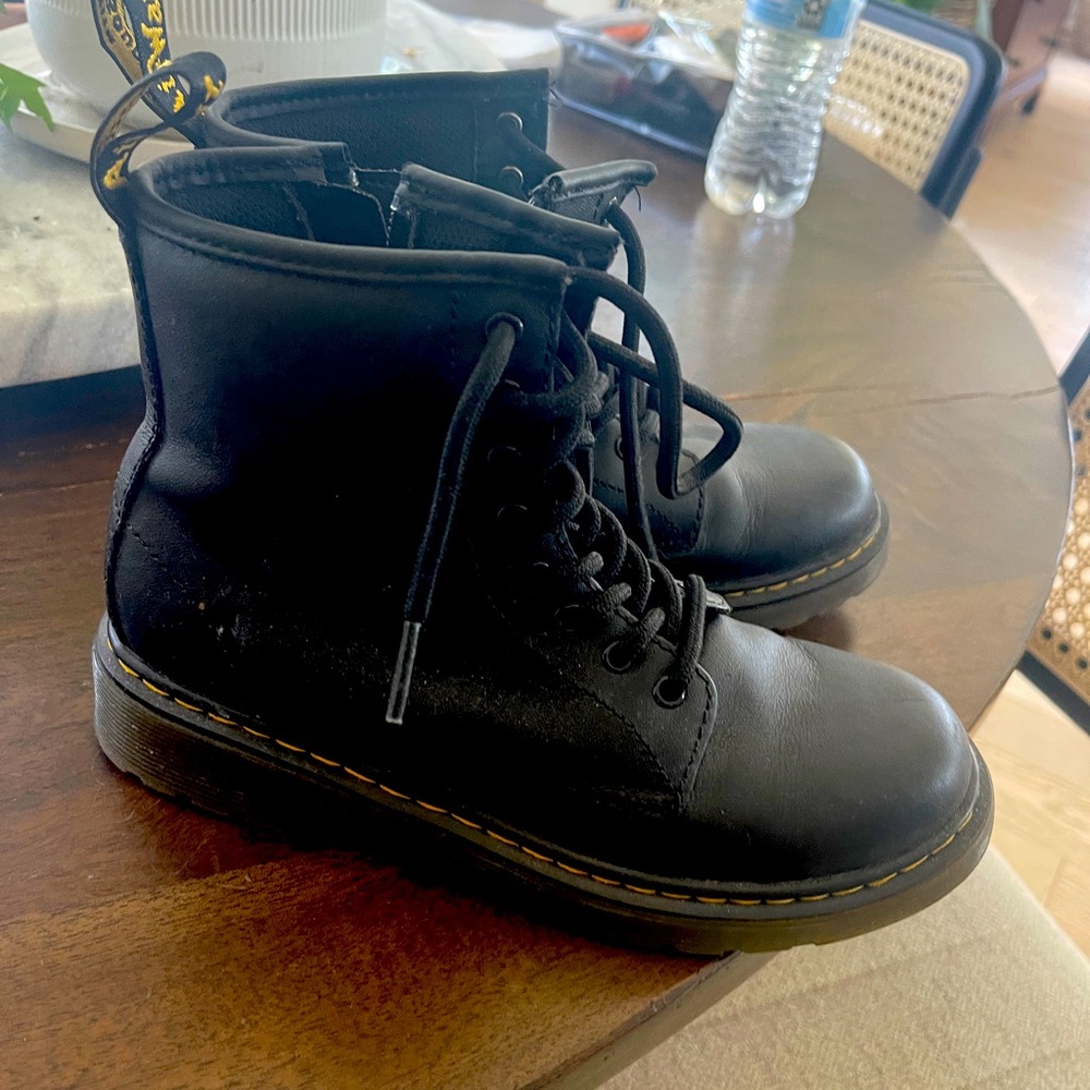 Girls Dr. Martens size 3